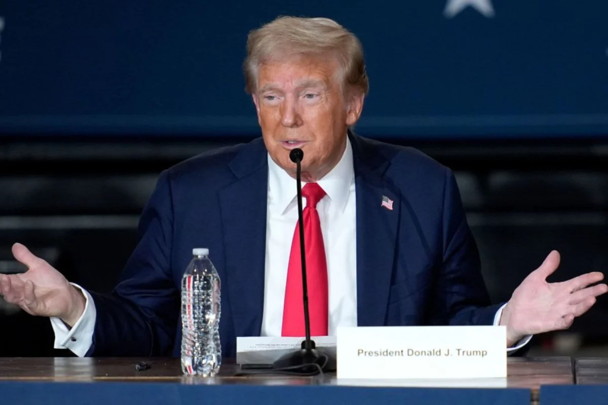 Trump dice que los inmigrantes les quitan los empleos a los ciudadanos hispanos en EE.UU.