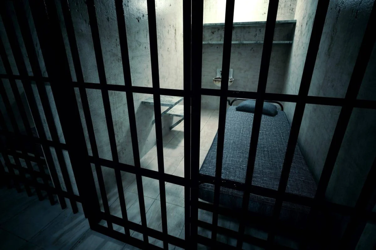 Condenan a siete años de cárcel a hombre por intentar despojar a familia de su parcela en Boca Chica