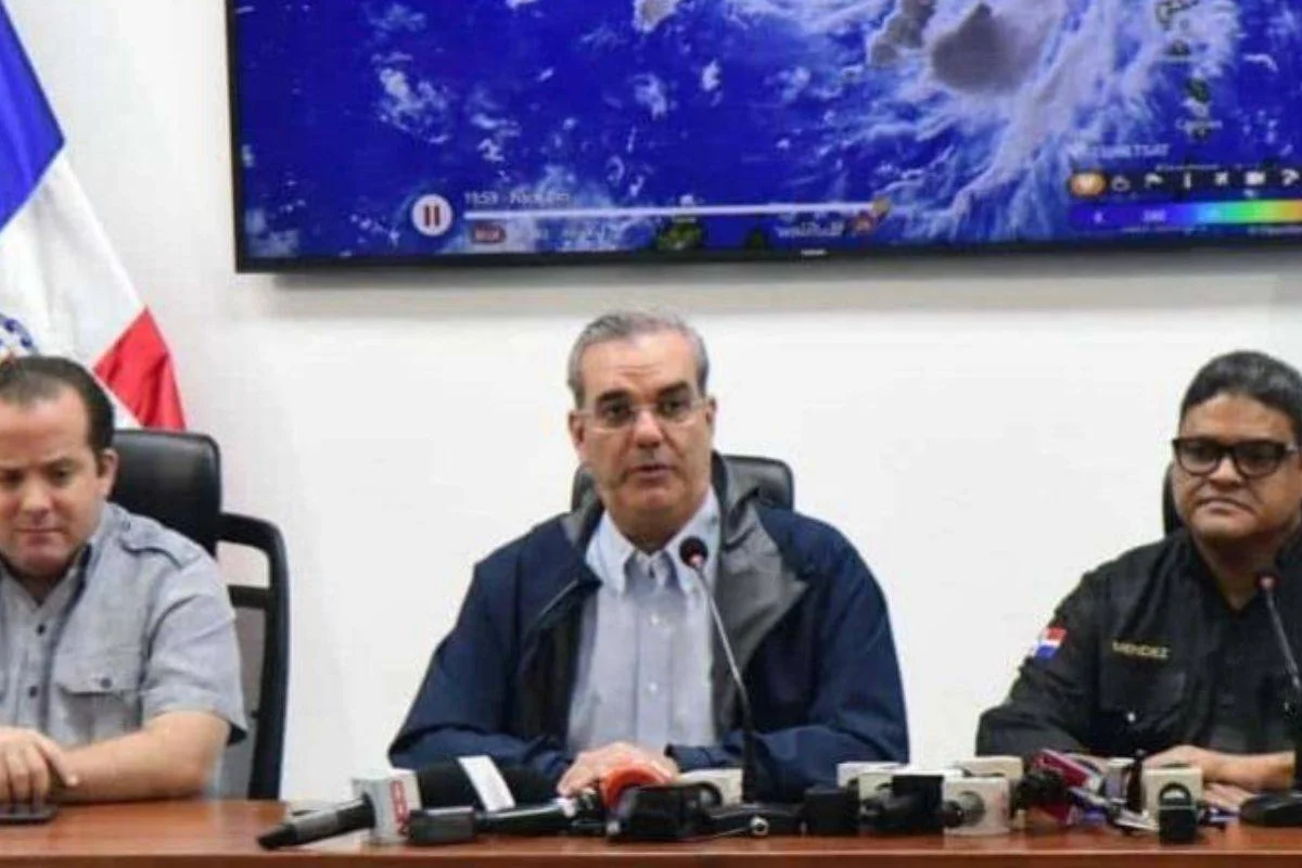 Luis Abinader convoca a reunión de emergencia ante efectos de una vaguada sobre el país