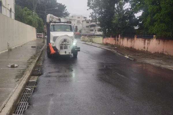 Alcaldía del DN intensifica operativos de limpieza por incidencia de lluvias