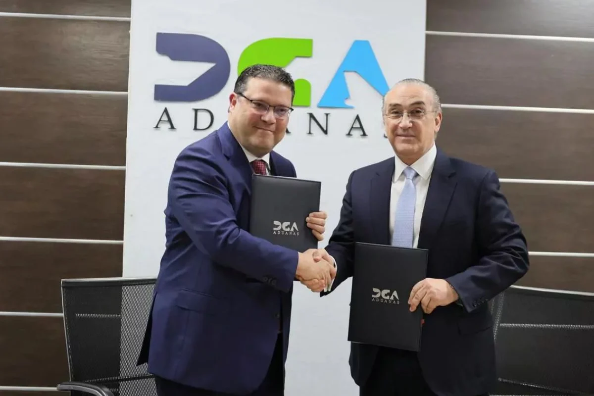 Aduanas y la ONEC firman acuerdo para combatir la competencia desleal