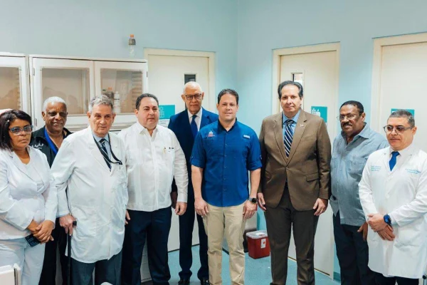 Ministros Bonilla y  Atallah supervisan  funcionamiento del Hospital Materno Infantil de la Ciudad Sanitaria Luis E. Aybar