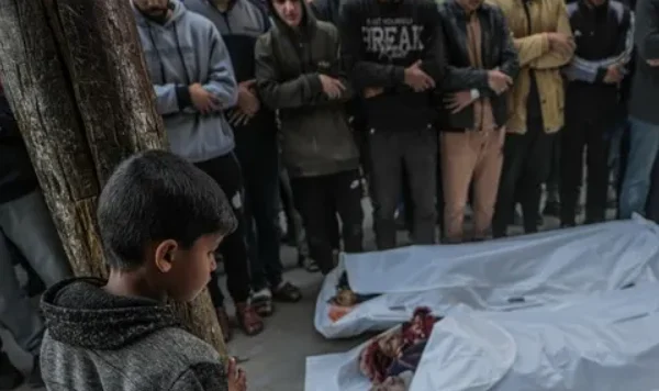 Al menos 35 muertos por bombardeos israelíes contra varias viviendas en Gaza