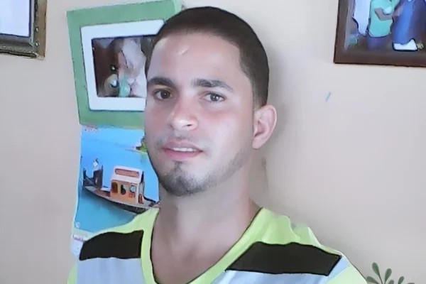 Muere joven tras impactar con vehículo en Gaspar Hernández