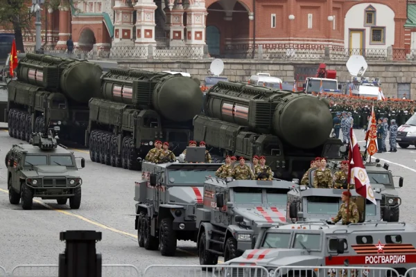 Rusia anuncia maniobras navales con armas hipersónicas cerca de Siria