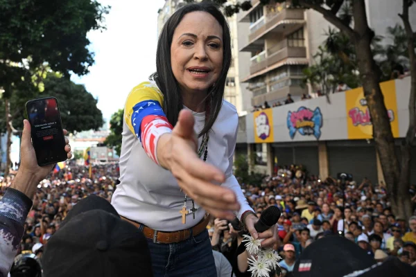 María Corina Machado llama a los venezolanos en Guatemala a recibir a González Urrutia