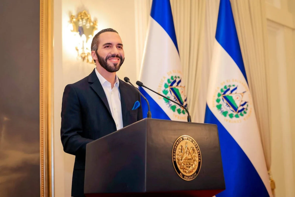 “Paciencia”, el extraño tuit de Nayib Bukele