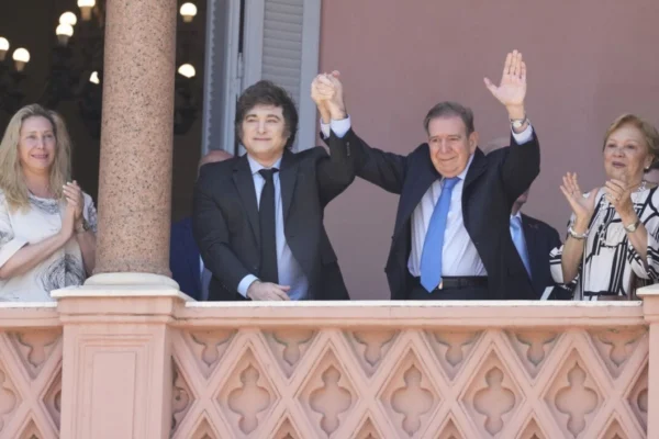 González Urrutia viaja la noche de este sábado a Estados Unidos y prevé reunirse con Biden