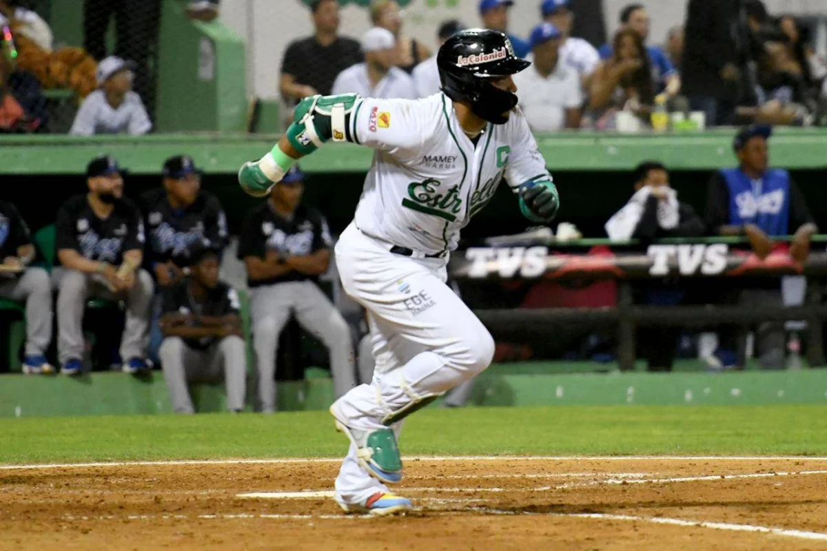 Robinson Canó tras liderar primer triunfo de las estrellas: «Estoy muy agradecido de estar de vuelta en el Round Robin»