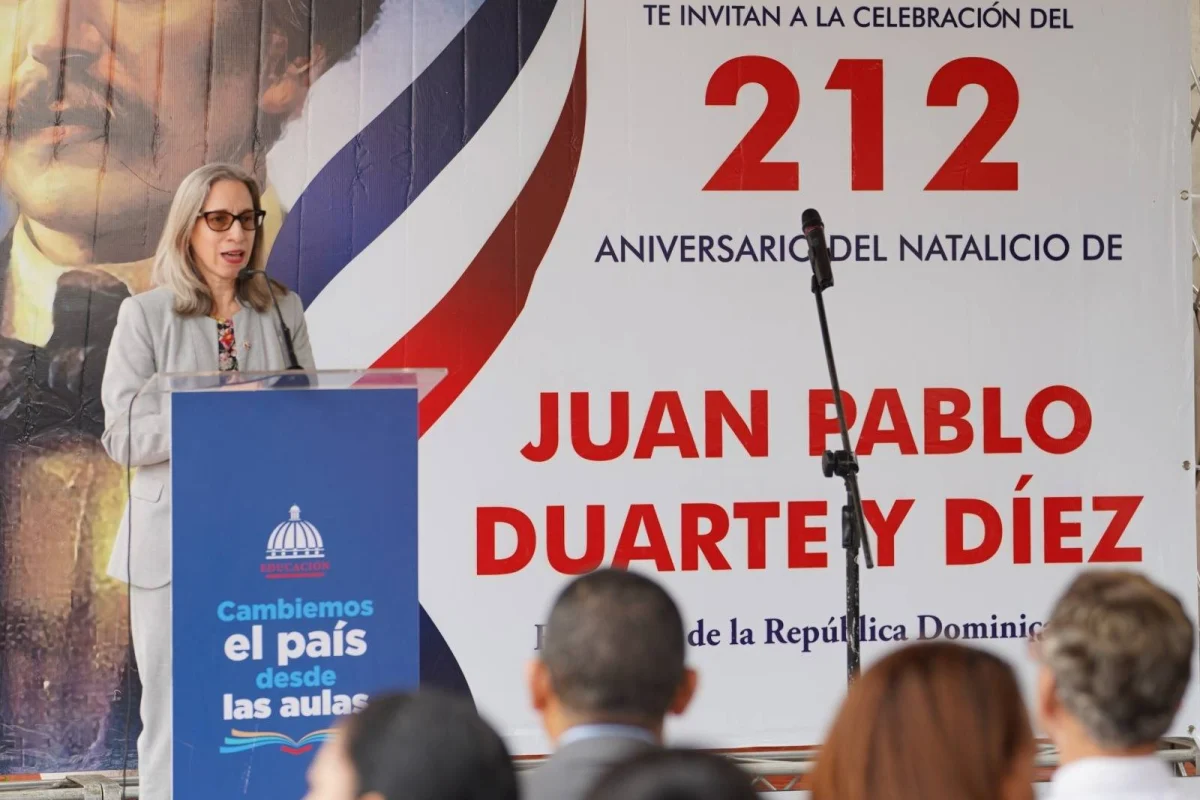 Minerd inicia celebración del 212 aniversario del natalicio de Juan Pablo Duarte