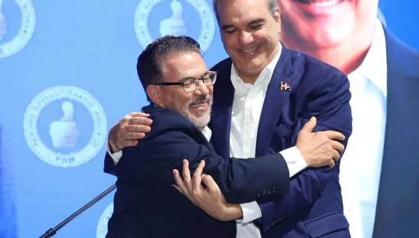 Alianza País hace llamado a Abinader para que no reciba a Edmundo González