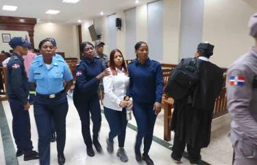 Dictan 30 años a mujer intentó matar pareja pegándole fuego en Los Ríos