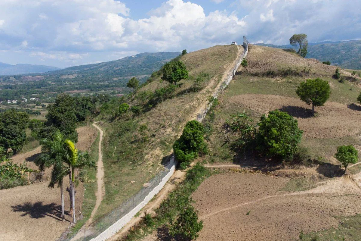 RD ampliará 12 kilómetros al muro fronterizo con Haití