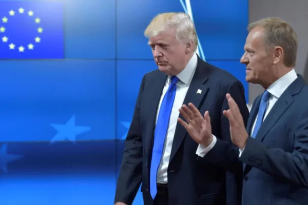 Tusk responde a Trump y dice que la UE se formó para la paz y no para perjudicar a EEUU