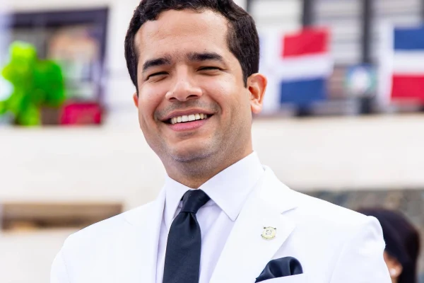 Omar Fernández es bien valorado por 75% de dominicanos, según Gallup