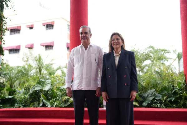 Abinader y Carolina Mejía presentan el Plan Integrado de Santo Domingo