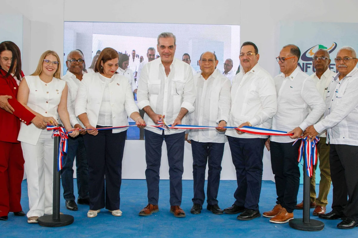 Presidente Abinader entrega infraestructuras en Higüey y Hato Mayor