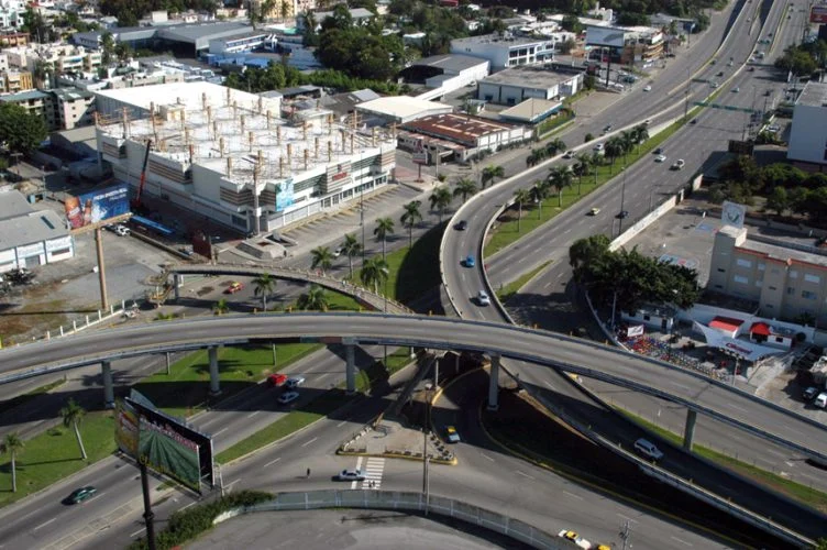 Cerrarán tránsito vehicular pasos a desnivel y puentes por mantenimiento esta semana