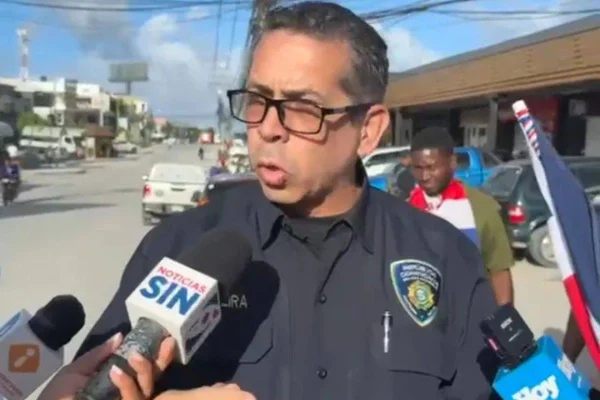 Policía Nacional asegura que garantizó el orden durante la marcha en el Hoyo de Friusa