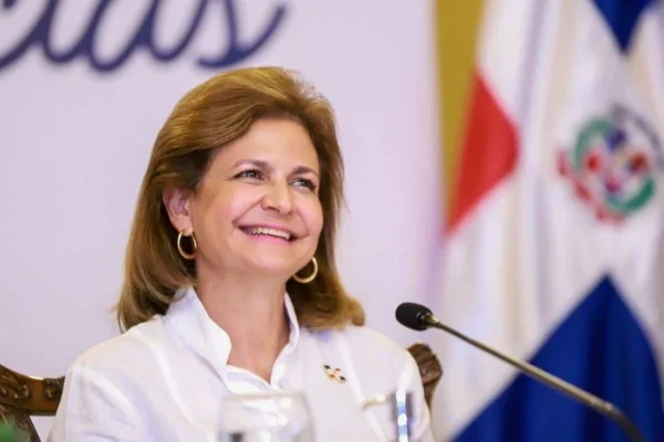 Raquel Peña a Zoe Saldaña: "eres un orgullo para todos los dominicanos"