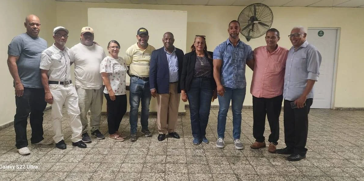 Mesa Comunitaria del Defensor del Pueblo elige nueva directiva en Cristo Rey