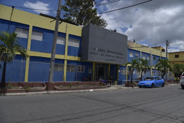 Reportan fuego en hospital municipal de Santiago