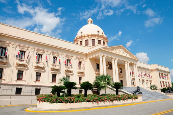 Mujeres que trabajaron y trabajan para ser la primera mujer presidente de RD