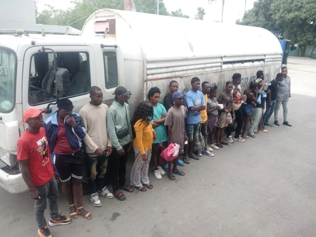 Migración detiene a 1,398 y repatría 1,210 inmigrantes ilegales