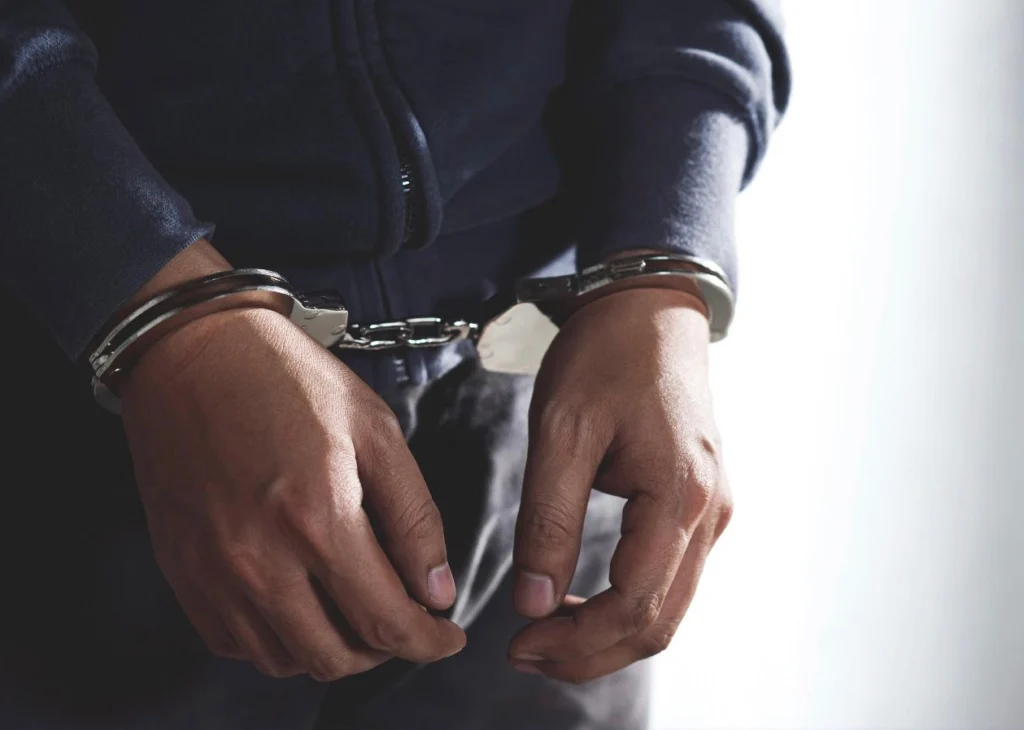 Apresan hombre en Moca por herir de bala a otro por motivos pasionales