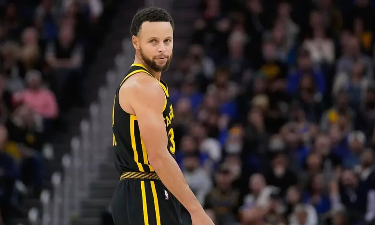 Curry se lesiona pero los Warriors conquistan Minnesota