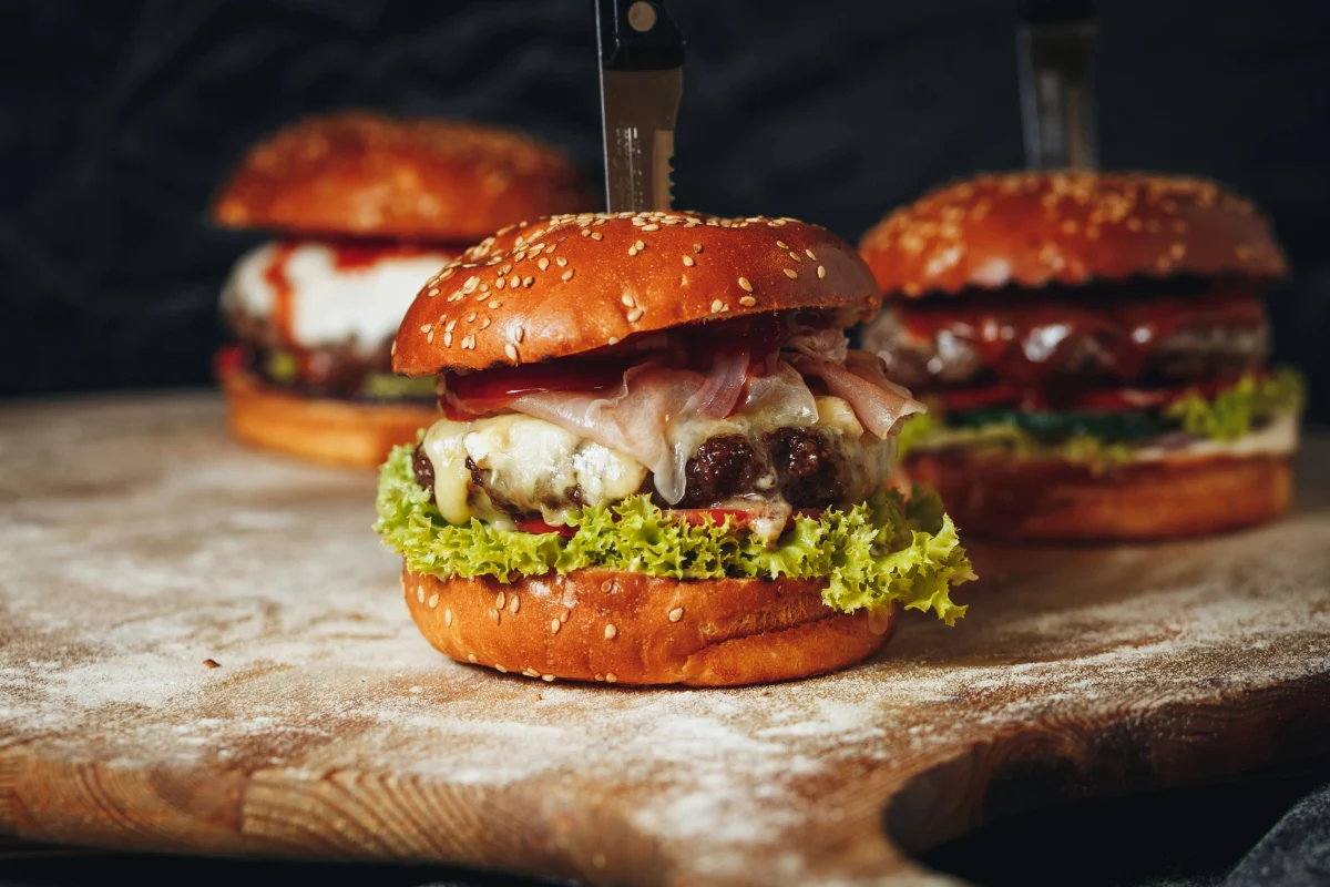 Día Mundial de la Hamburguesa: Un ícono de la comida rápida