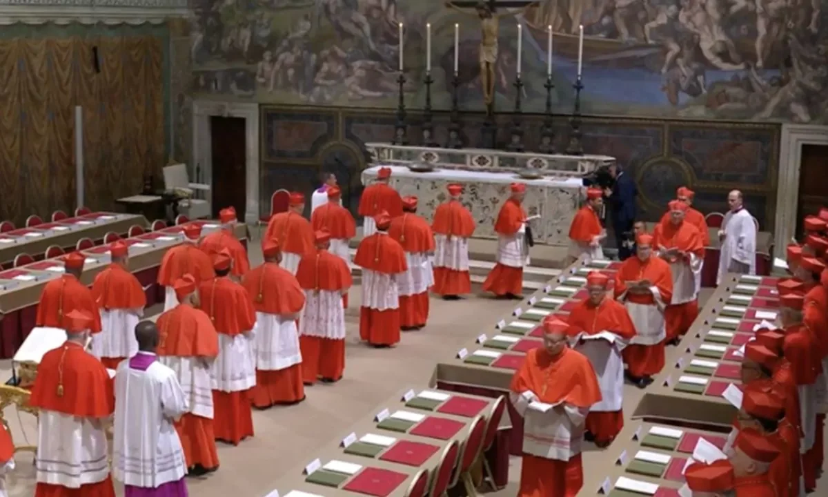 Inicia el cónclave para elegir al sucesor del papa Francisco