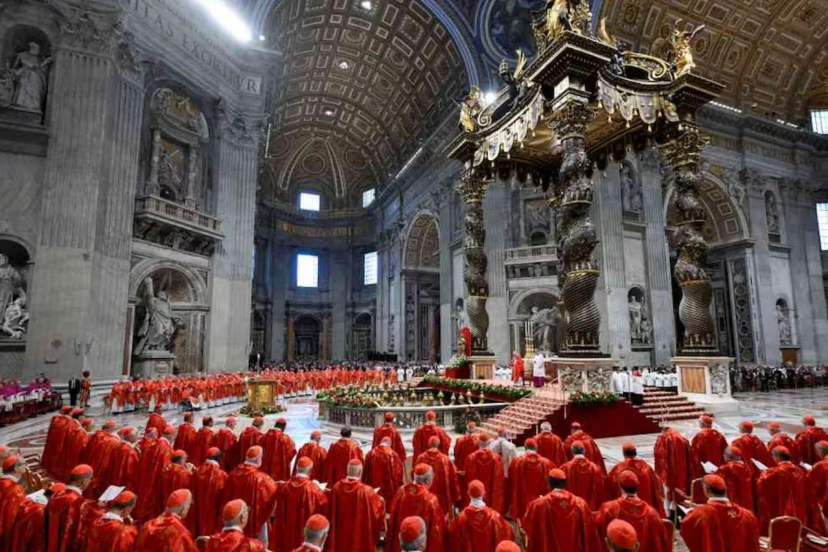 ¿Cuánto se tardó en elegir al Papa en cada Cónclave?
