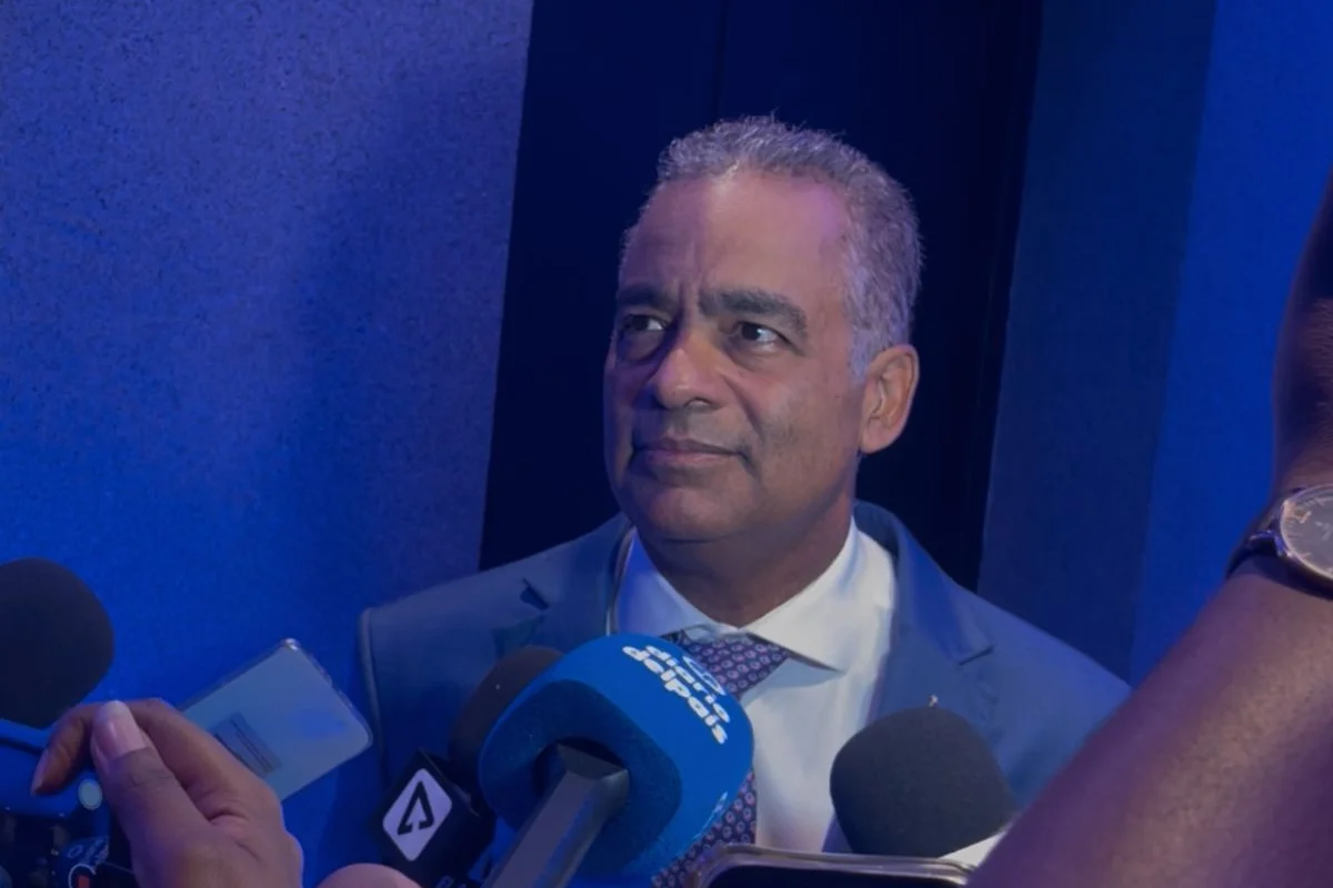 Joel Santos llama a equilibrio entre desarrollo, sostenibilidad y transparencia en la minería