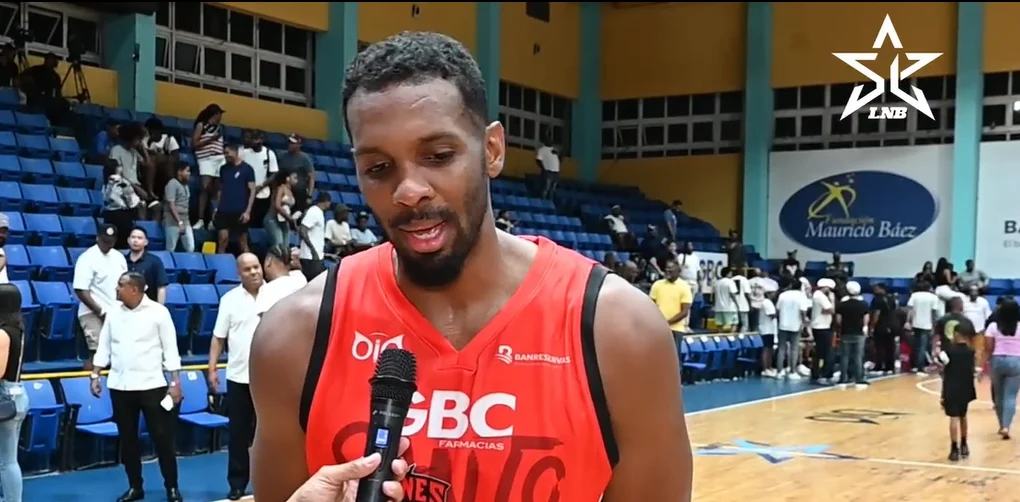 Gerardo Suero debuta con los Leones: “Siempre es bueno llegar a un equipo con vibras positivas”