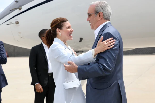 Abinader llega a Washington para reunión con el Secretario de Estado Marco Rubio