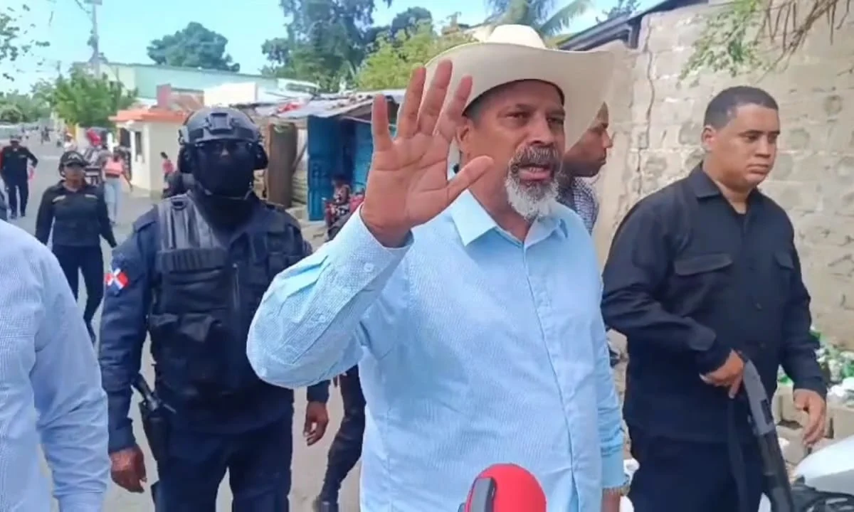 Alcalde de Dajabón da plazo de 5 días a haitianos ilegales para que abandonen el municipio