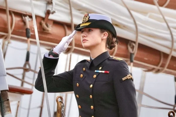 El Juan Sebastián de Elcano llega a Santo Domingo con la princesa Leonor a bordo