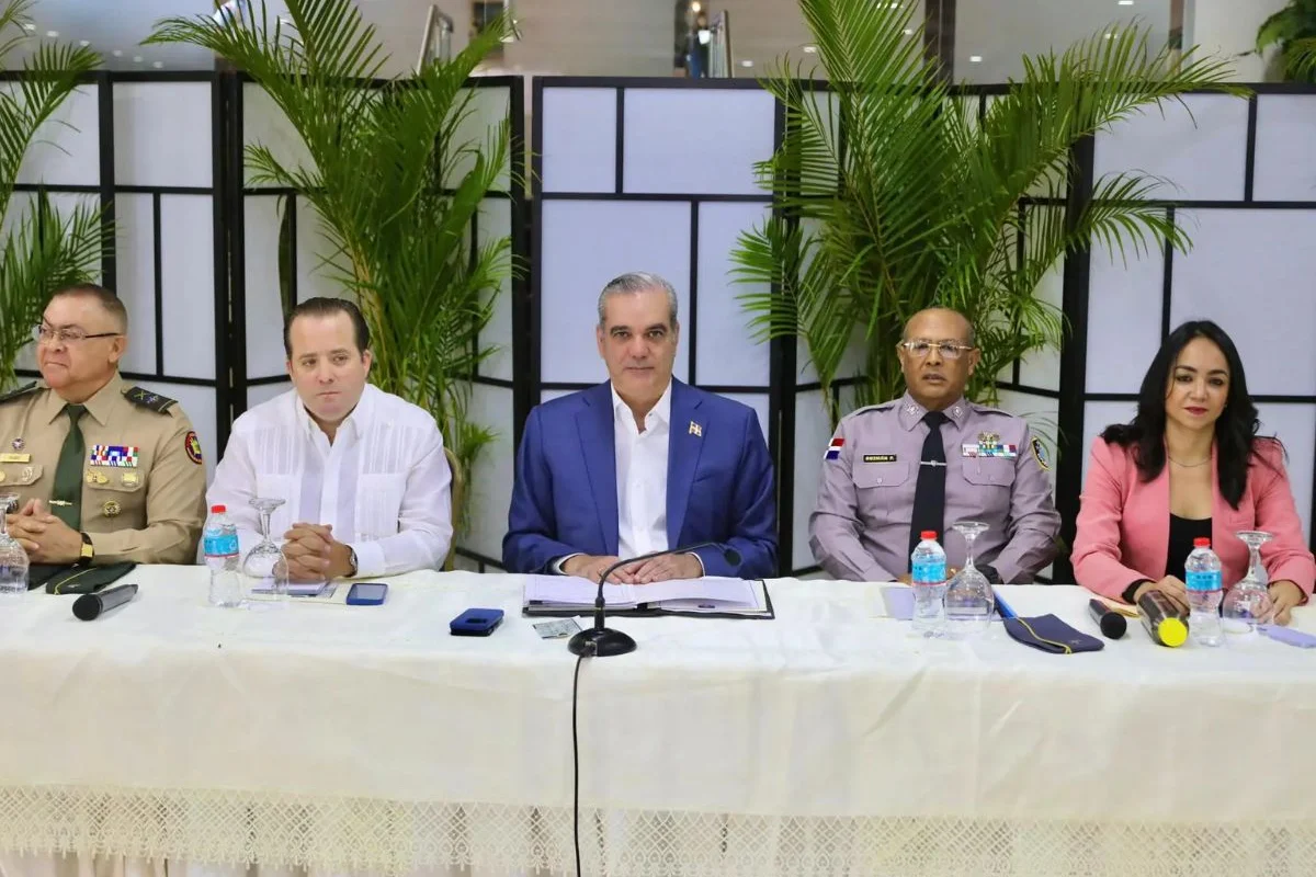 Presidente Abinader encabeza reunión de seguimiento al Plan de Seguridad Ciudadana