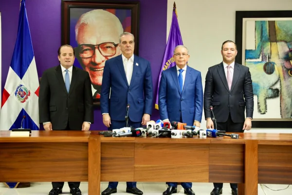 Presidente Abinader y Danilo reiteran su llamado a no olvidar crisis haitiana