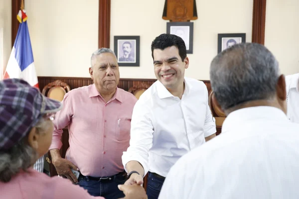 Wellington Arnaud informa construcción de nuevo acueducto en Sajoma, Santiago