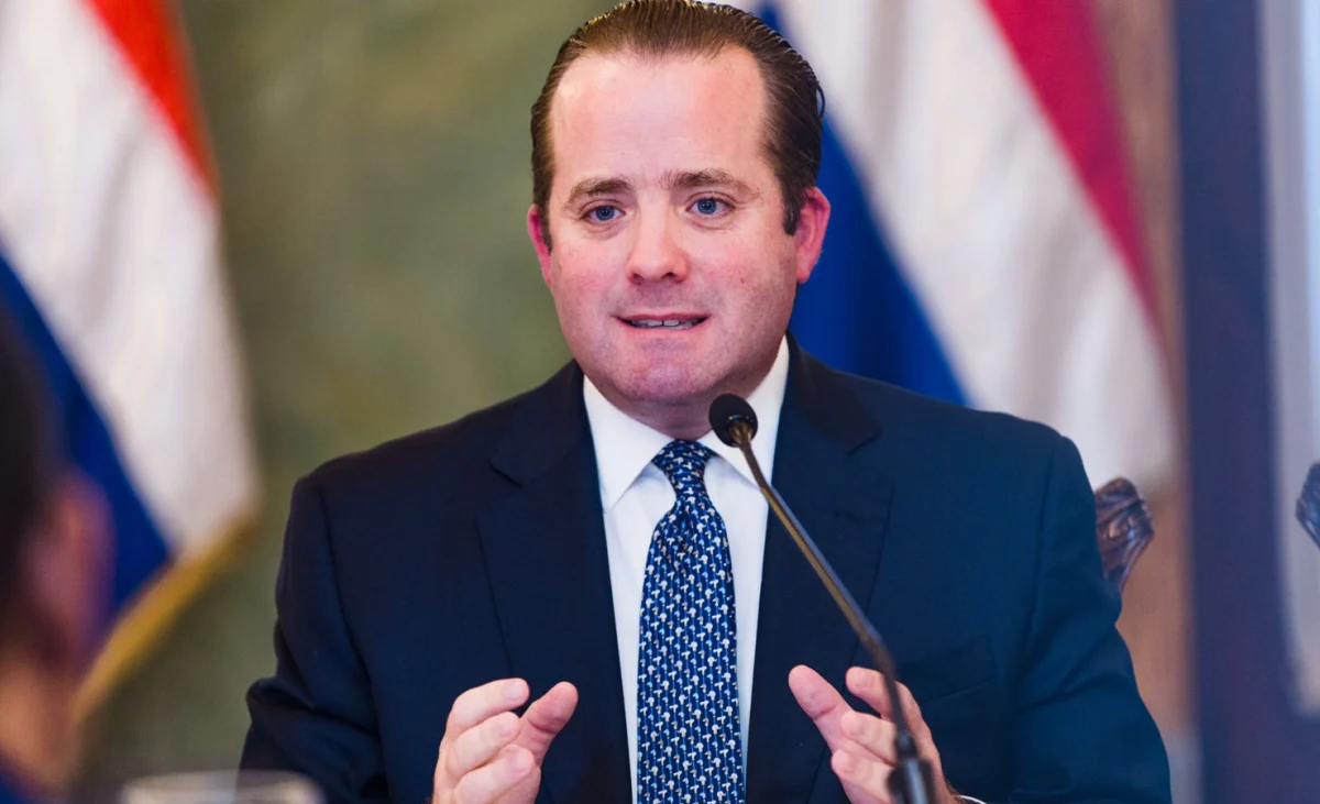 Paliza propone que Abinader sea presidente del PRM para fortalecer liderazgo hacia el 2028