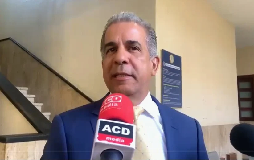 Defensa de Espaillat afirma creer en la justicia y califica de subjetiva acusación de intimidación de testigos