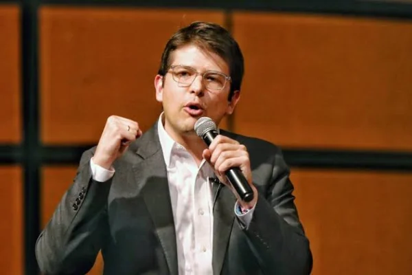 Miguel Uribe sigue en UCI y con pronóstico reservado tras segunda cirugía