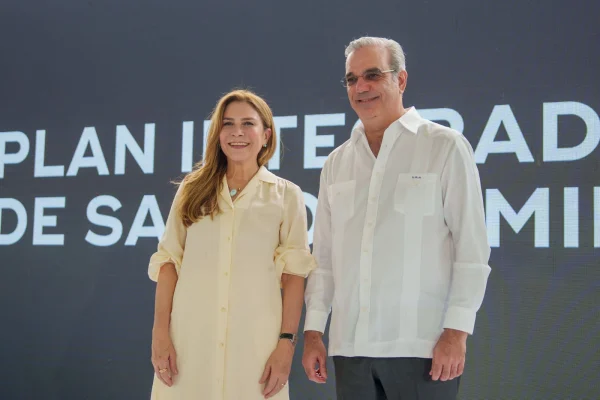 Presidente Abinader y Carolina Mejía inician gran obra Malecón Deportivo