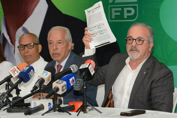 Fuerza del Pueblo alerta sobre crisis financiera en SeNaSa: “La salud de millones está en riesgo”