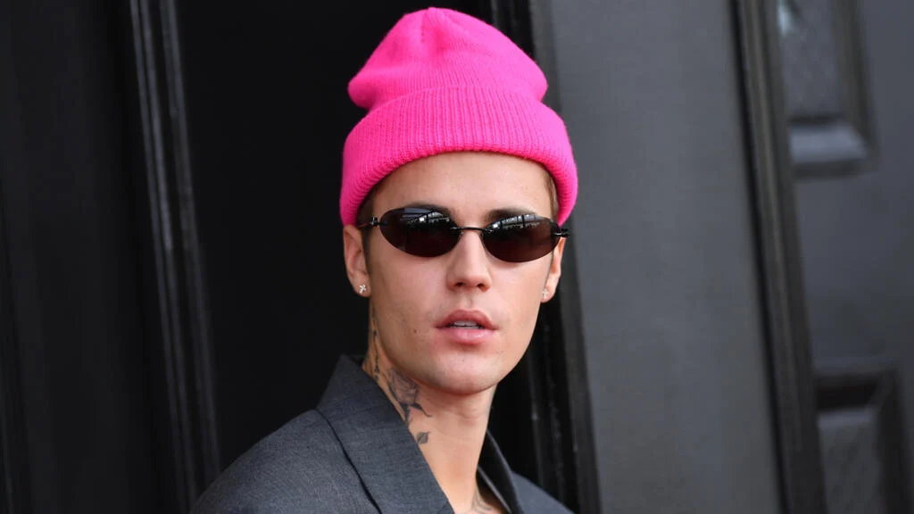 Justin Bieber lanza SWAG, su séptimo disco