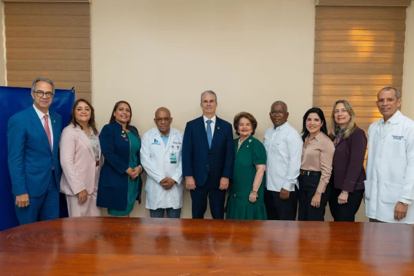 Grupo Popular aporta equipos médicos a Maternidad Nuestra Señora de la Altagracia
