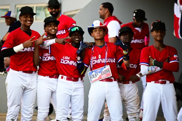 Con jonrón de Angelo Feliz, Dominicana retiene la corona de la Serie del Caribe Kids
