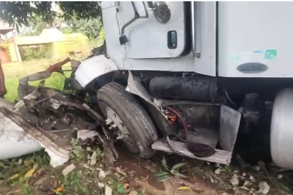 Dos muertos y varios heridos tras aparatoso accidente en carretera Dajabón‑Montecristi
